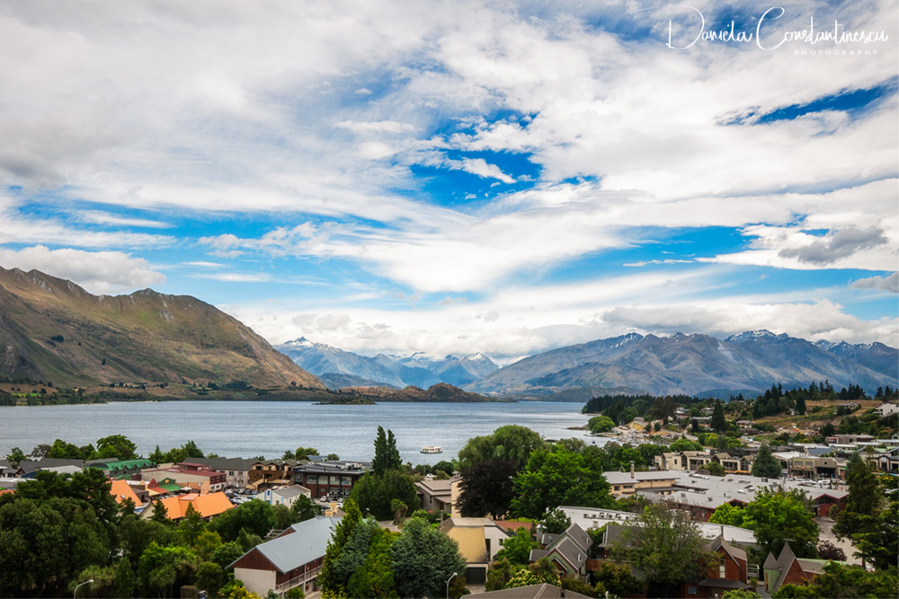 New Zealand -Wanaka lake and alpine resort town